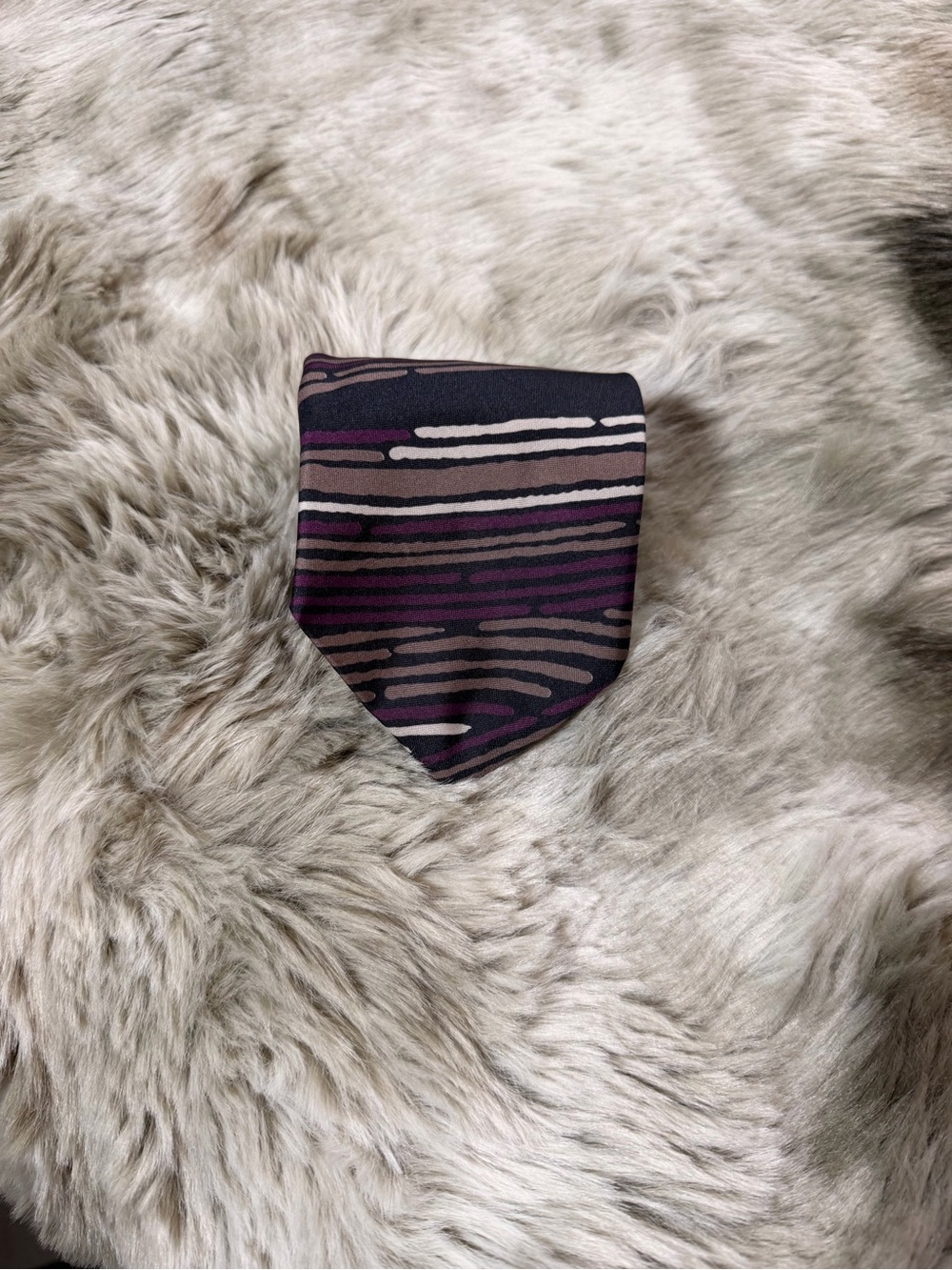 Giovanni Sciarpa Men's Patterned Purple and Black Striped Tie